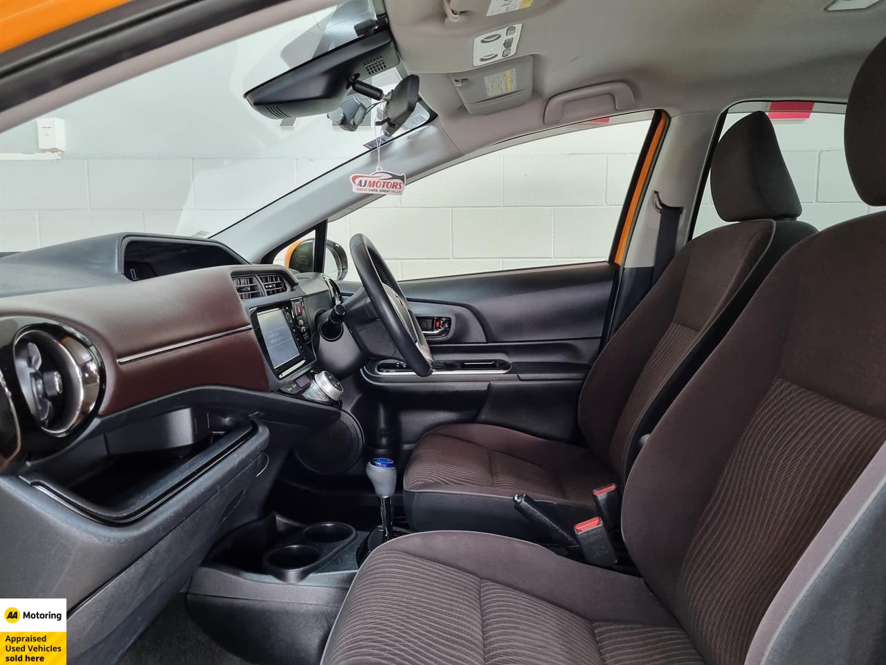2016 Toyota Aqua