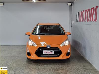 2016 Toyota Aqua - Thumbnail