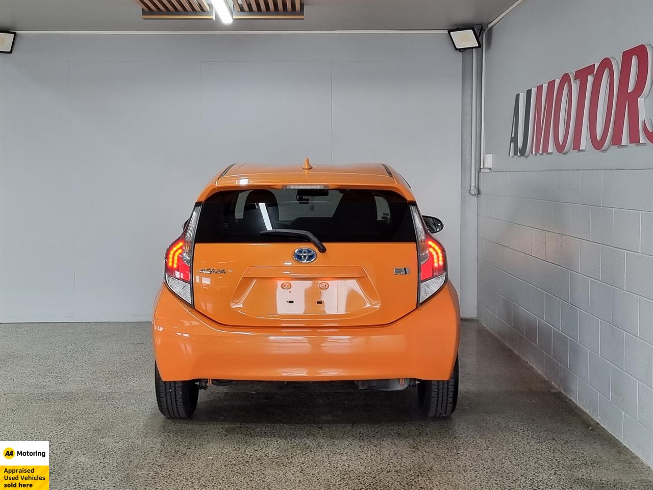 2016 Toyota Aqua