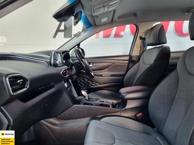 2020 Hyundai Santa Fe - Thumbnail