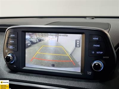 2020 Hyundai Santa Fe - Thumbnail