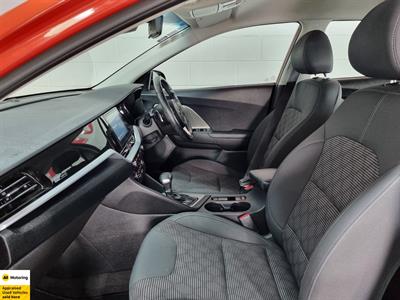 2021 Kia Niro - Thumbnail