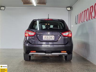 2015 Suzuki S-Cross - Thumbnail