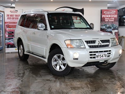 2006 Mitsubishi Pajero - Thumbnail