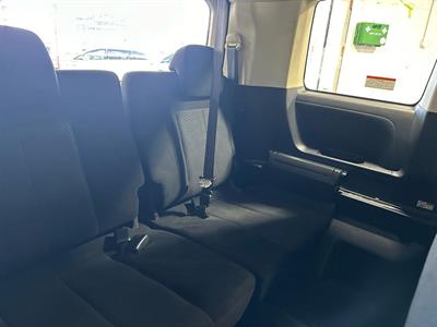 2014 Mitsubishi Delica - Thumbnail