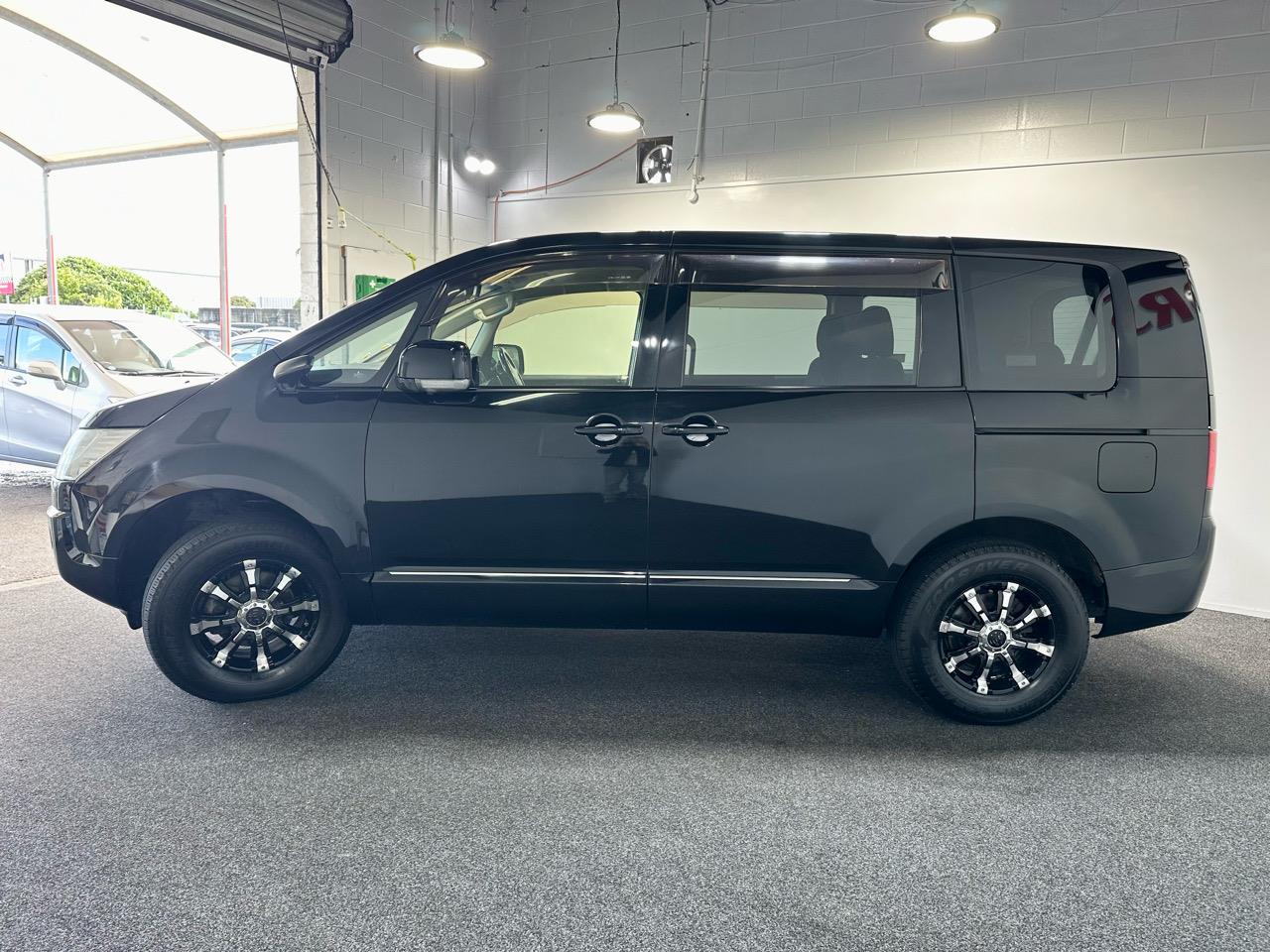 2014 Mitsubishi Delica