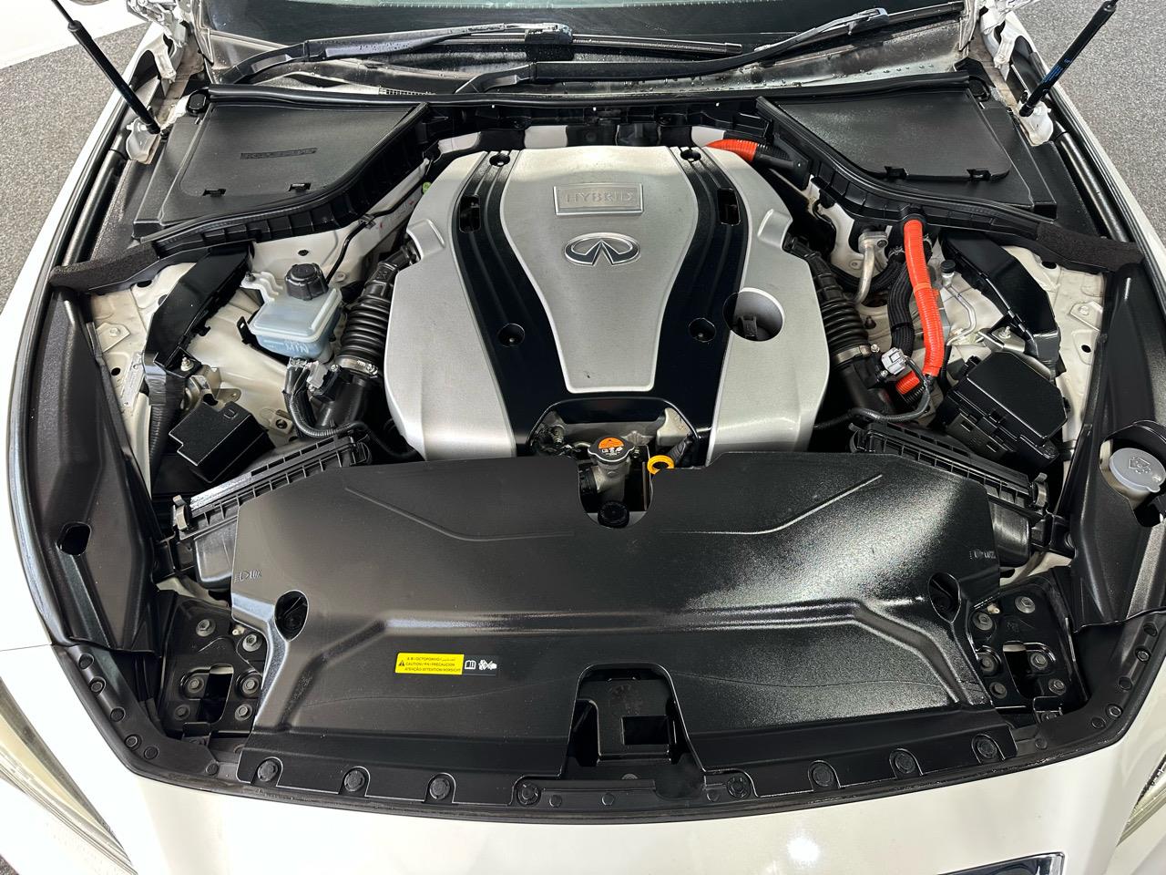 2014 Nissan Skyline