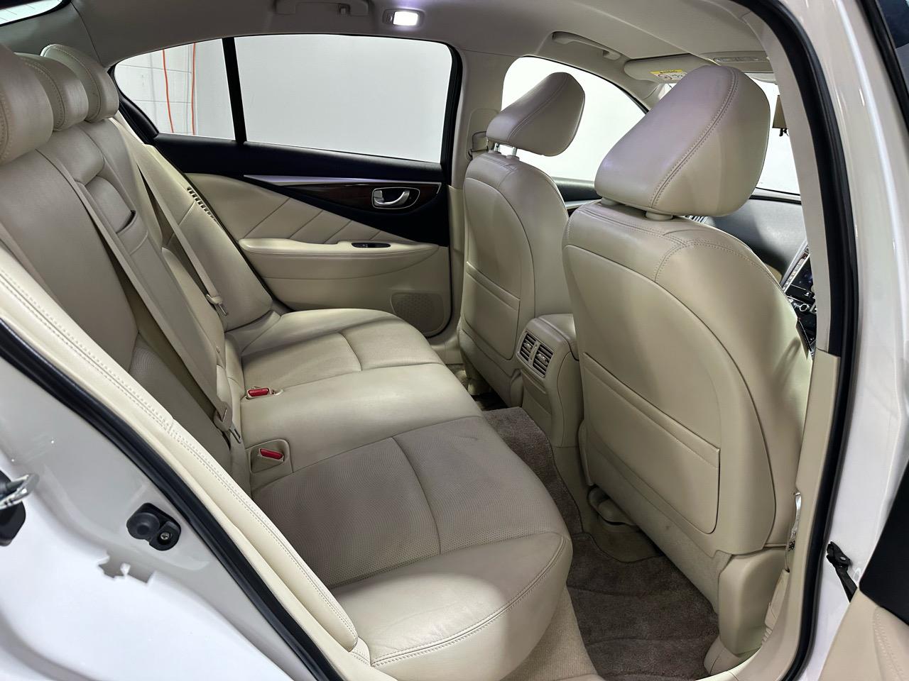 2014 Nissan Skyline