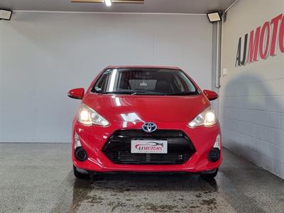 2015 Toyota Aqua - Thumbnail