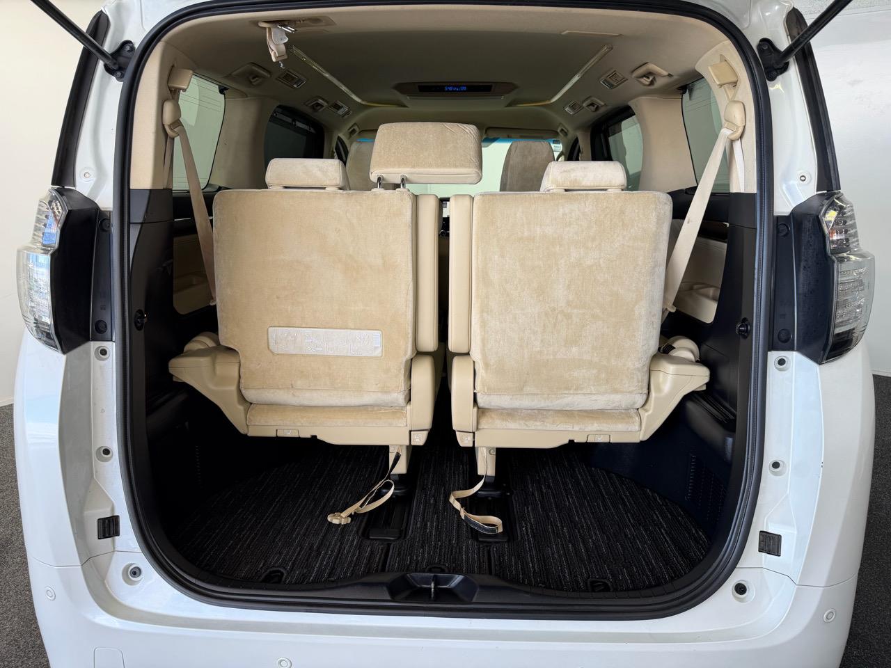 2015 Toyota Vellfire