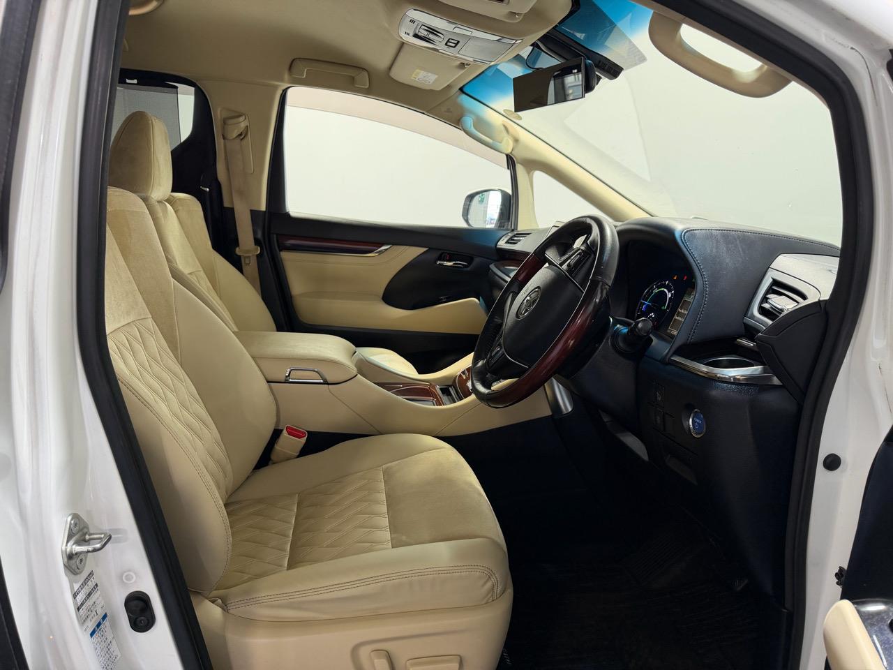 2015 Toyota Vellfire