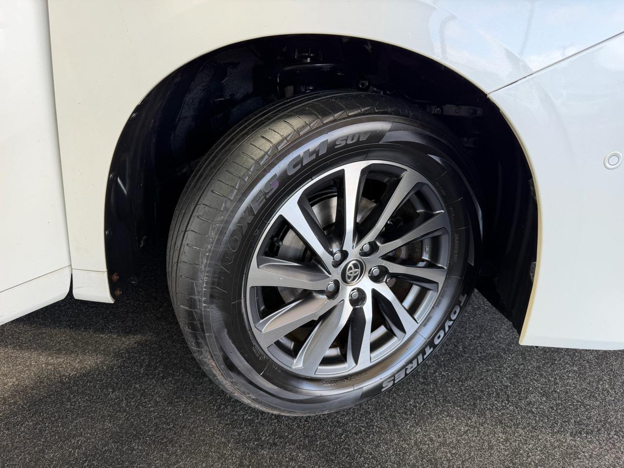 2015 Toyota Vellfire