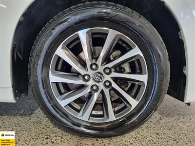 2016 Toyota Alphard - Thumbnail