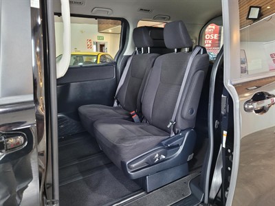 2016 Toyota Noah - Thumbnail