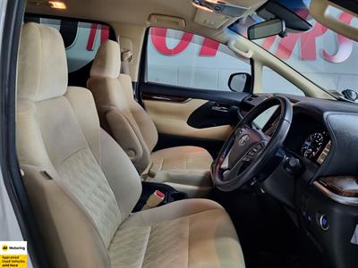 2018 Toyota Vellfire - Thumbnail