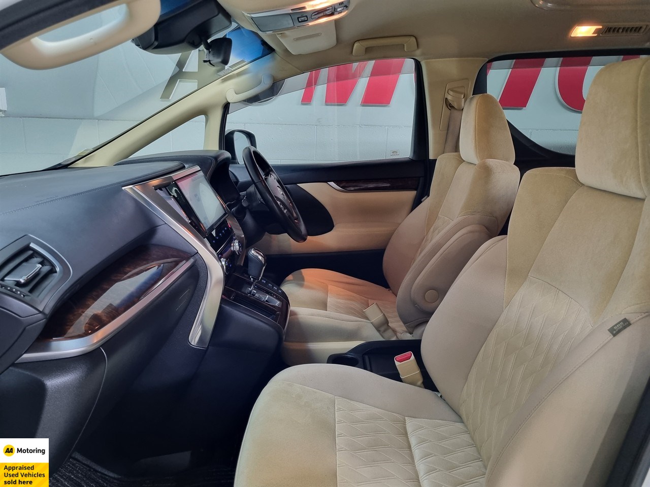 2018 Toyota Vellfire