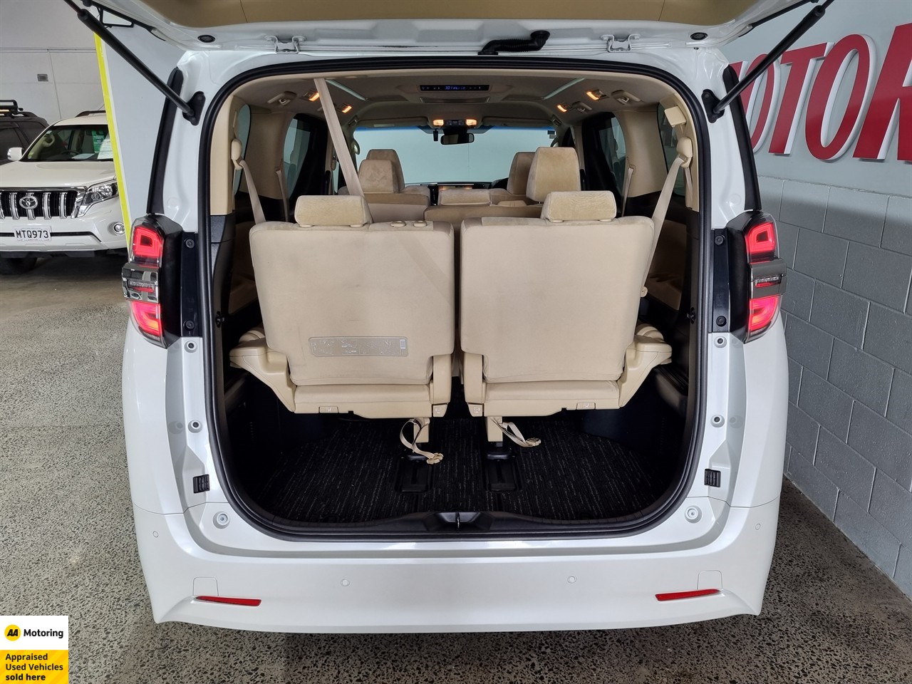 2018 Toyota Vellfire