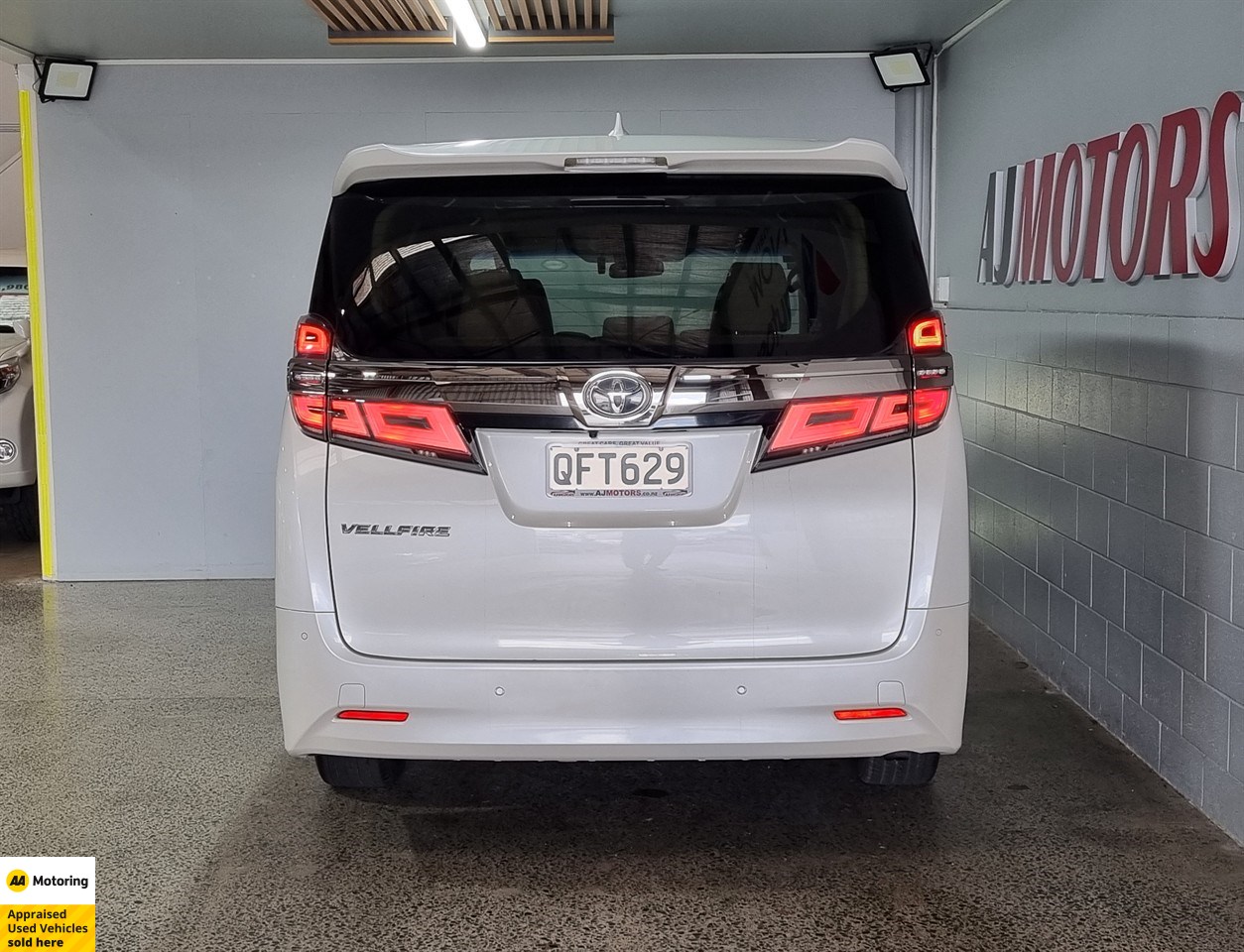 2018 Toyota Vellfire