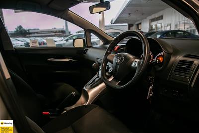 2011 Toyota Corolla - Thumbnail