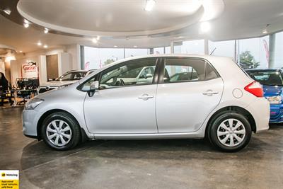2011 Toyota Corolla - Thumbnail