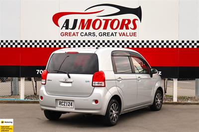 2013 Toyota Porte - Thumbnail