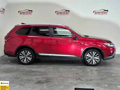 2021 Mitsubishi Outlander - Thumbnail