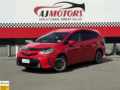 2014 Toyota Prius - Thumbnail