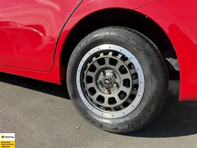 2014 Toyota Prius - Thumbnail