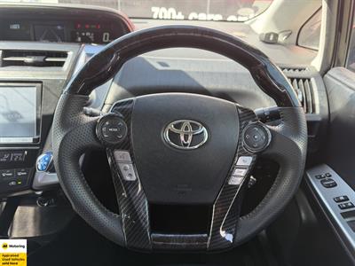 2014 Toyota Prius - Thumbnail