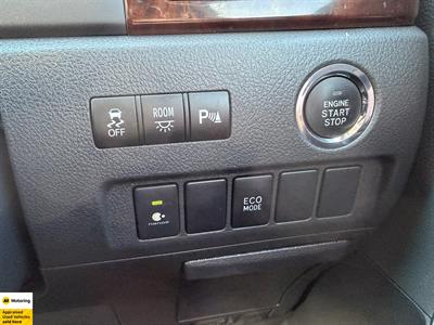 2012 Toyota Alphard - Thumbnail