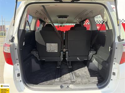 2012 Toyota Alphard - Thumbnail