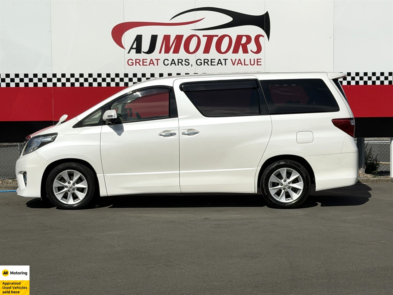 2012 Toyota Alphard