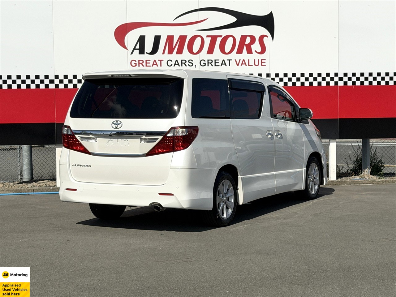 2012 Toyota Alphard