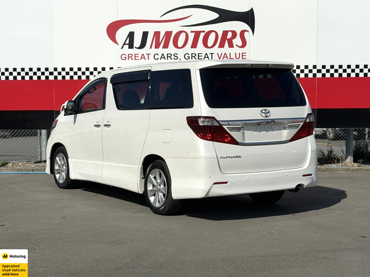 2012 Toyota Alphard