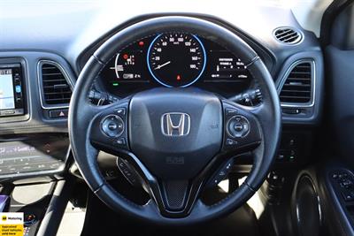 2016 Honda Vezel - Thumbnail