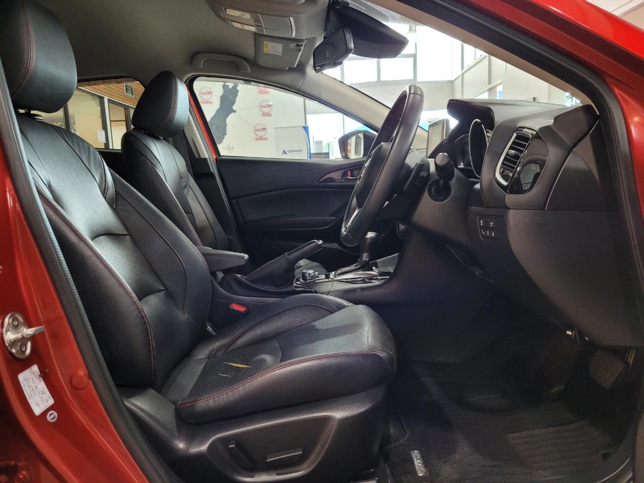 2016 Mazda Axela