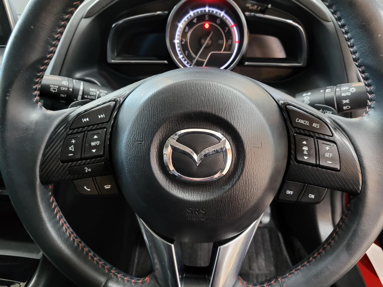 2016 Mazda Axela