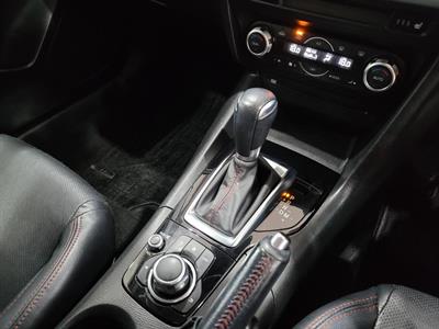 2016 Mazda Axela - Thumbnail