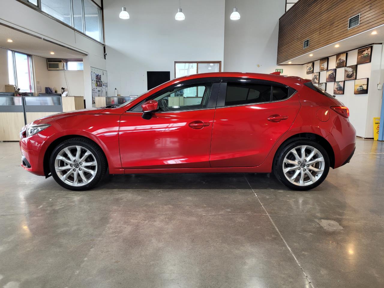 2016 Mazda Axela