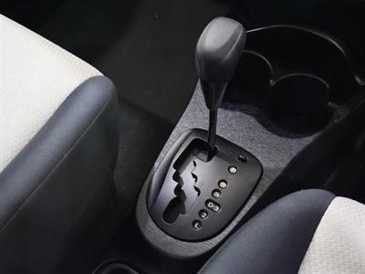 2013 Toyota Yaris - Thumbnail