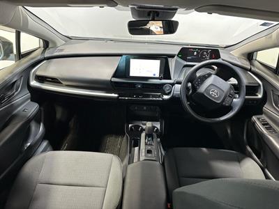 2023 Toyota Prius - Thumbnail