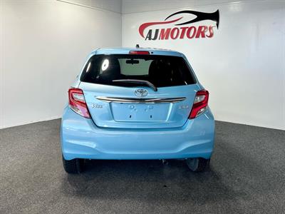 2014 Toyota Vitz - Thumbnail