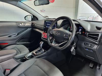 2022 Hyundai IONIQ - Thumbnail