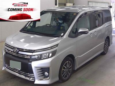 2014 Toyota Voxy - Thumbnail