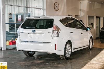 2012 Toyota Prius - Thumbnail