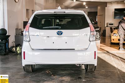 2012 Toyota Prius - Thumbnail