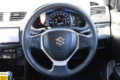 2015 Suzuki Swift - Thumbnail