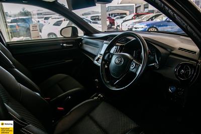 2016 Toyota Corolla - Thumbnail