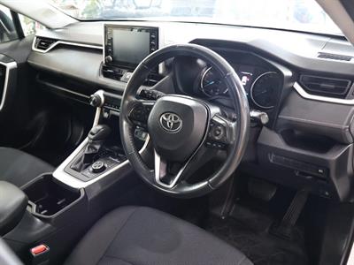 2022 Toyota RAV4 - Thumbnail