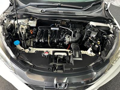 2014 Honda Vezel - Thumbnail